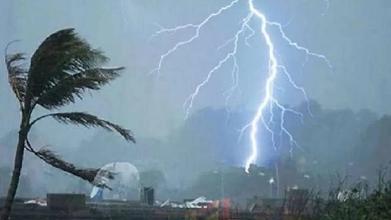 টানা ৫ দিন দেশজুড়ে বজ্রবৃষ্টির আভাস