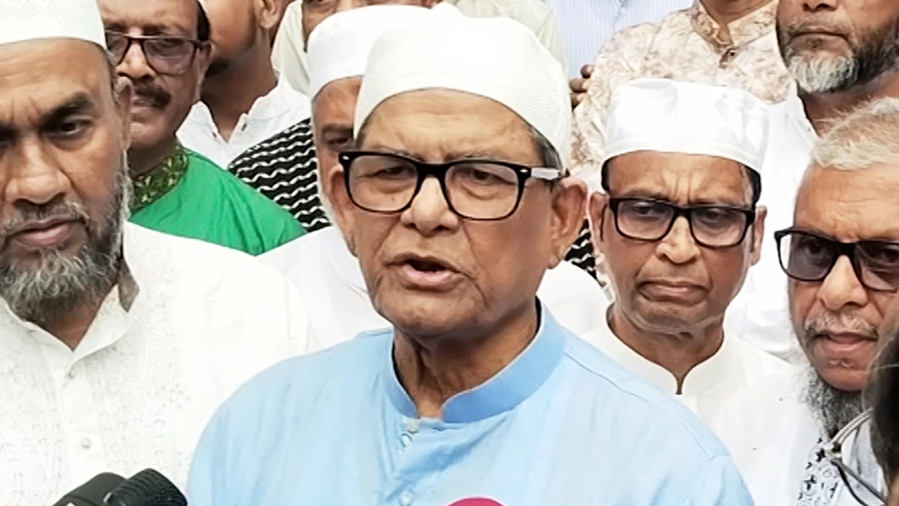 নির্বাচন হলে দেশ সঠিক পথে এগোবে : মির্জা ফখরুল