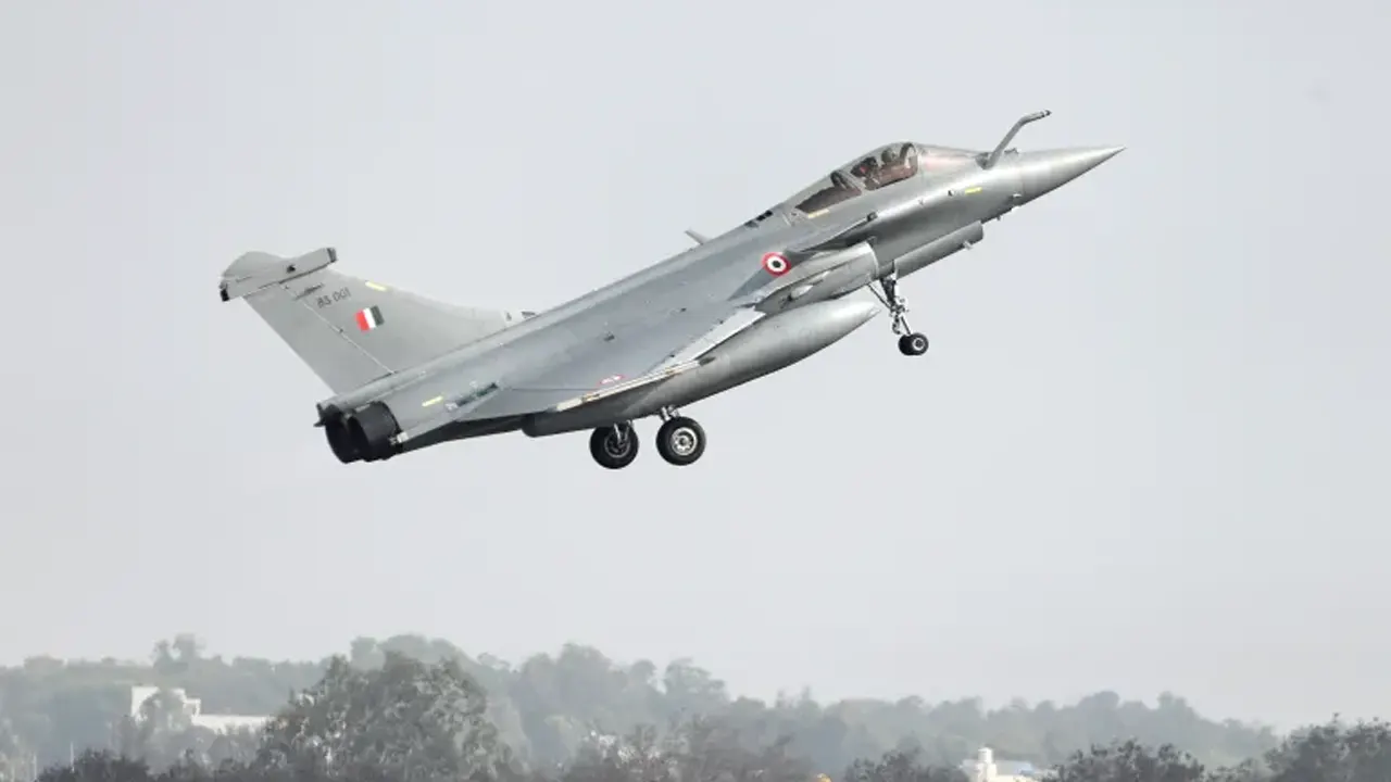 রাফাল নিয়ে চীনের বিরুদ্ধে ফ্রান্সের বিস্ফোরক মন্তব্য